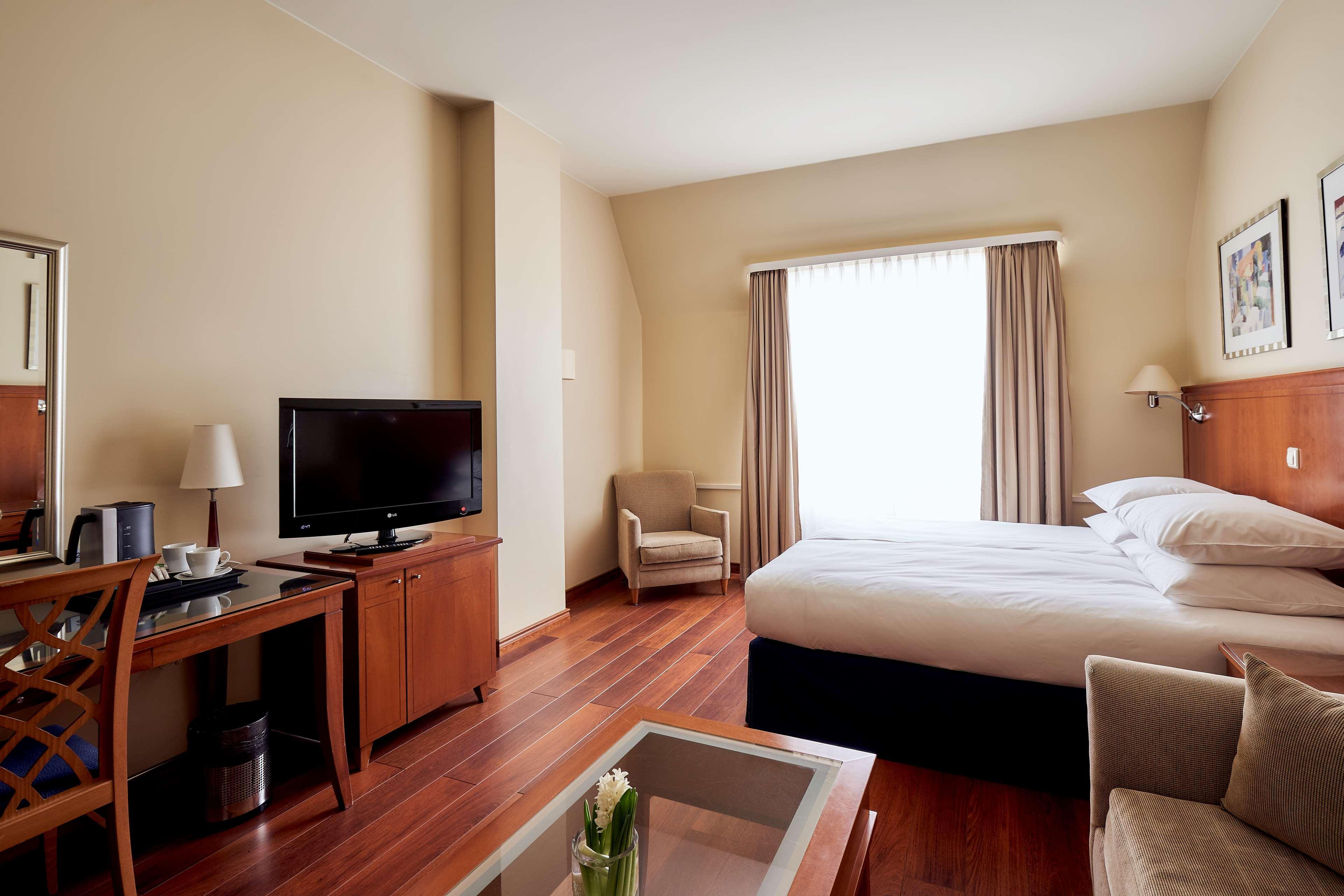Radisson Blu Ridzene Hotel, Riga Exterior photo